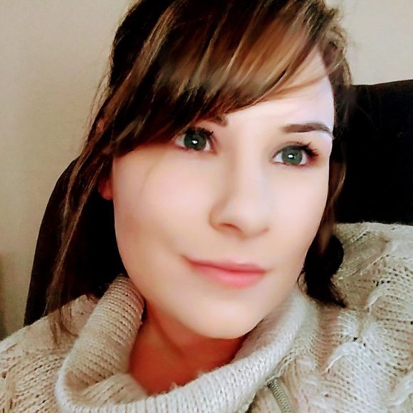 Meet your Posher, Tiffany - Picture 1 of 1